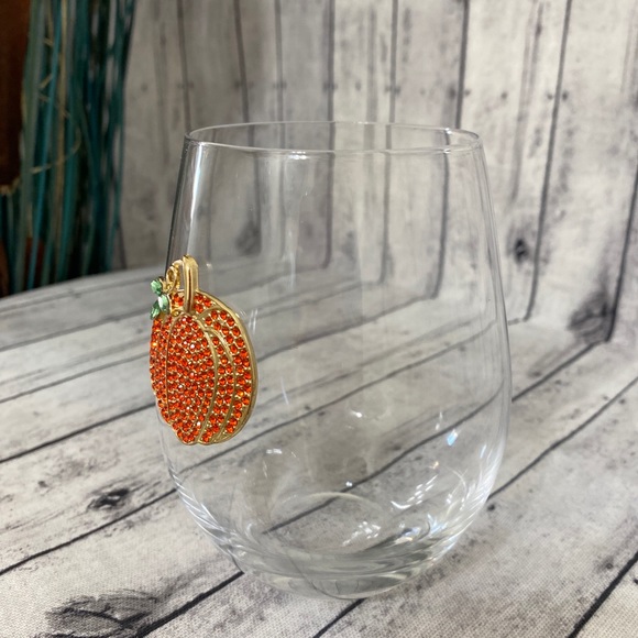 FALL PUMPKIN STEMLESS BLING GEMS WINE GLASS - Picture 3 of 5